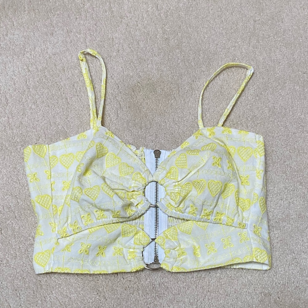 LF new w/out tags crop top